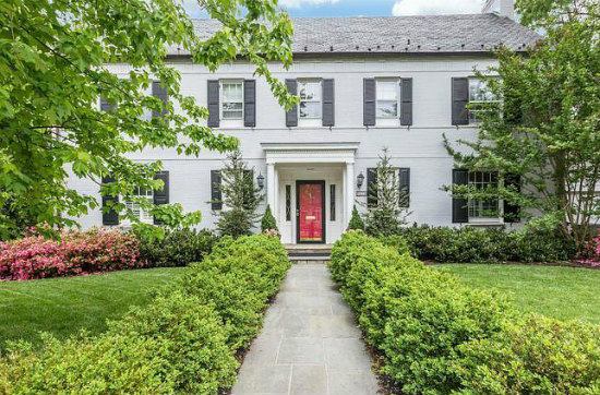 Tucker Carlson Lists DC Home For $2.2 Million: Figure 1