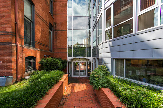 Peggy Cooper Cafritz Lists Art-Filled Dupont Circle Duplex: Figure 5