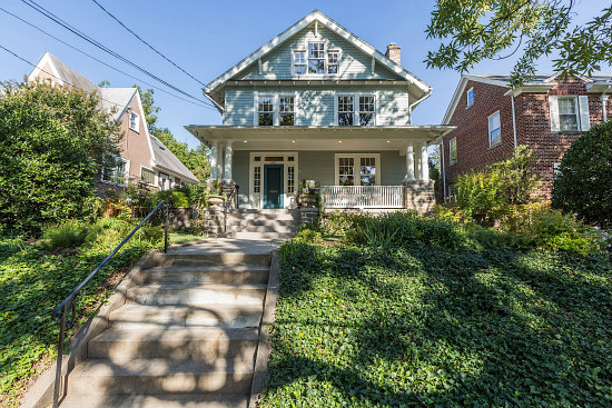 Best New Listings: A Beautiful Garden in Shaw; A New House in an Old Town: Figure 3