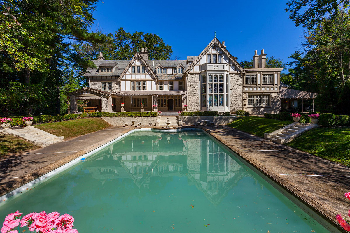 The First Home of Chevy Chase Lists for $25.9 Million