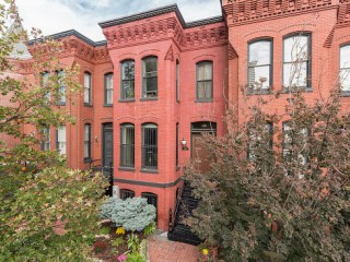 Under Contract: A Tale of Two O Streets
