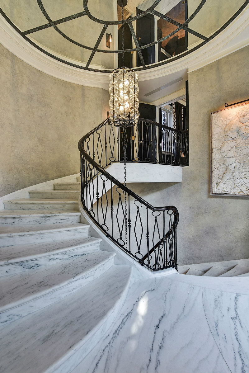 A $1 Million Staircase and a Whiskey Cellar: Inside Kevin Plank's $29 Million Georgetown Home: Figure 9