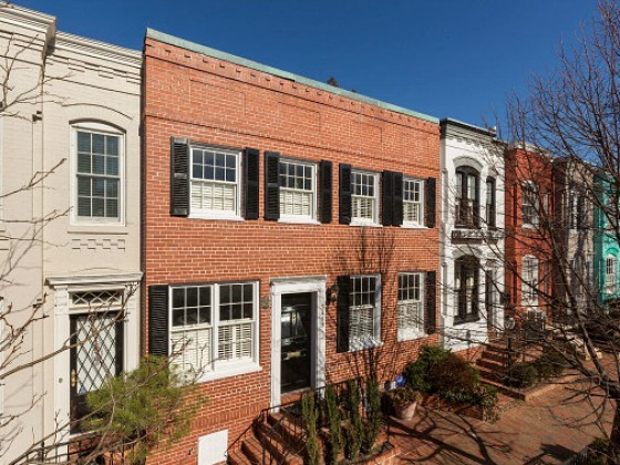 The Best History of a House to Hit the Market in 2018: Where JFK Met Jackie