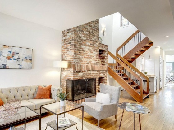 A House-Sized Co-op and a Co-op-Sized House: An Unconventional Best New Listings