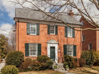 The 5 DC Neighborhoods With Less Than a Month's Supply of Homes For Sale