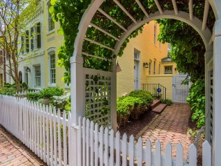 The 10-Year Path of DC Home Prices in Four Charts