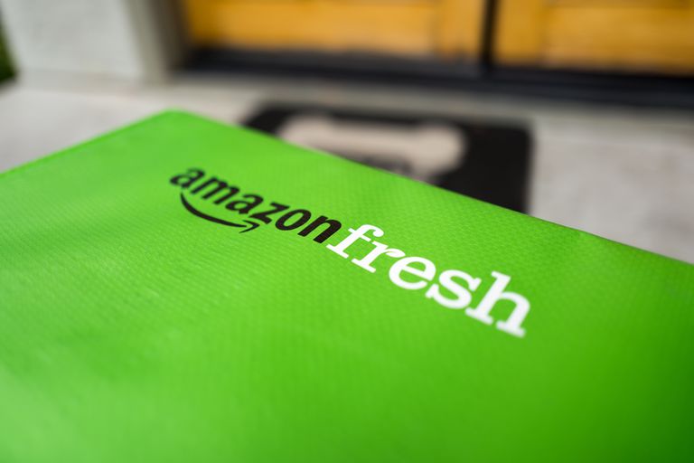 https://assets.urbanturf.com/dc/images/blog/2019/10/amazon-fresh.jpg