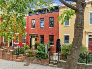 Best New Listings: Solar in Shaw and a George Washington Lot