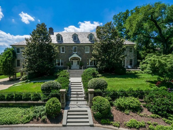 The Best Listing of 2019 (For the Well-Paid Lobbyist)