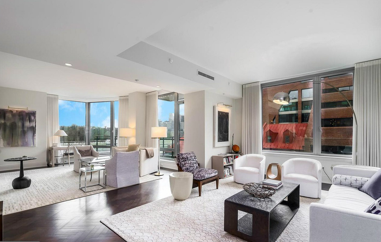 Evermay Owners List Ritz Carlton Condo for $4.1 Million