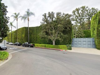 Jeff Bezos Purchases Los Angeles Mansion for $165 Million