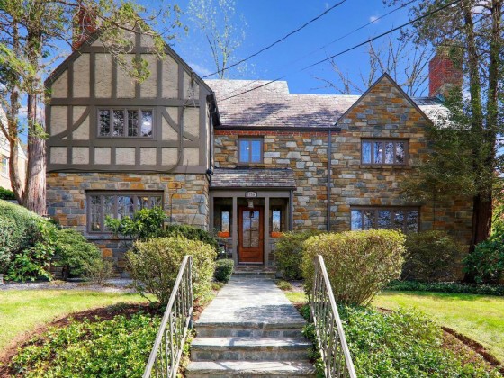 The 5 DC Neighborhoods With Less Than a Month's Supply of Homes For Sale