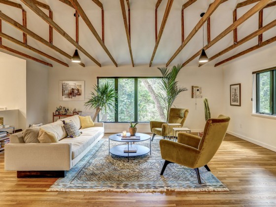 The Neighborhoods in DC Where You Aren't The Only Person Bidding on a Home