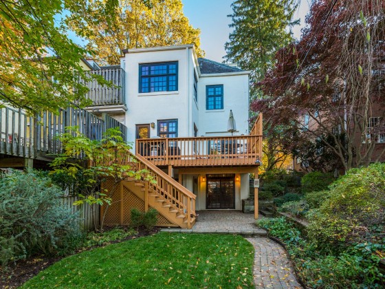 Best New Listings: The Decked-Out House Edition