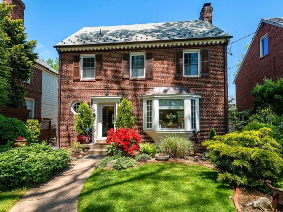 North Cleveland Park: DC's Million-Dollar, Multiple Offer Neighborhood