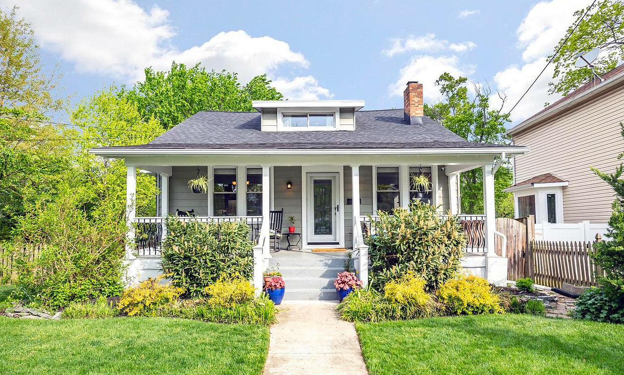 Best New Listings: A Woodridge Bungalow With Bonuses; A Shaw Rowhouse Duo