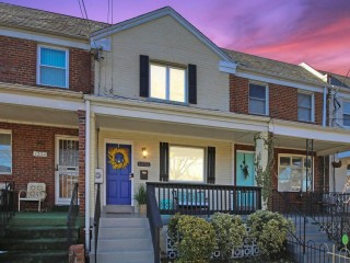 The 7 DC Neighborhoods Where You Aren't The Only Person Bidding on a Home