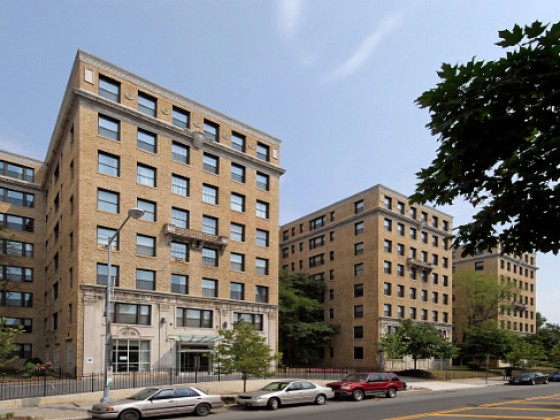 Class B Apartment Rents Down 11% in DC, Per Report