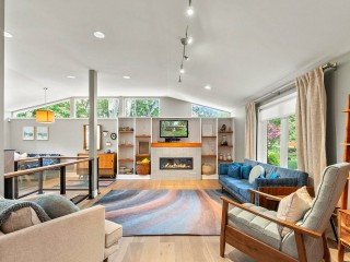 Best New Listings: Small and Smart, Solar-Powered, and Sort Of Secluded
