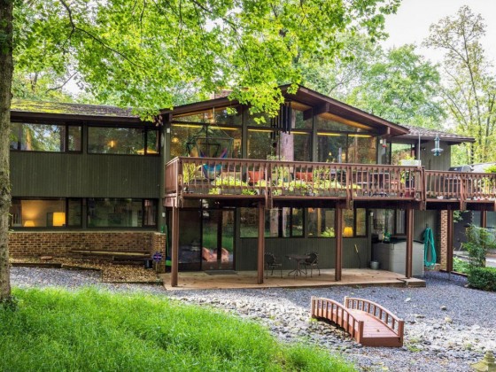 This Week's Find: A McLean Deck House with Parts to Spare