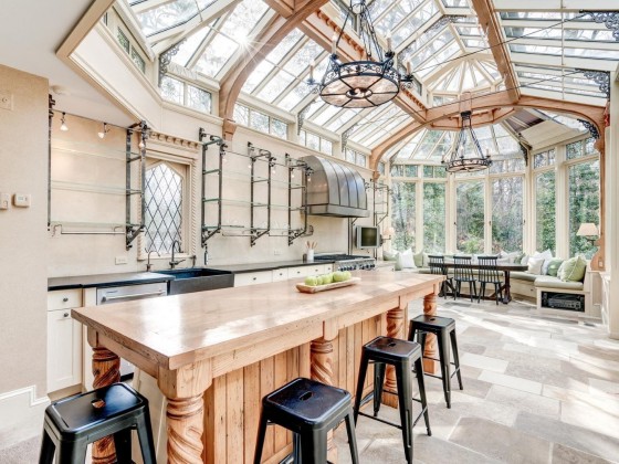 Best New Listings: Solar Panels and Solarium Spaces