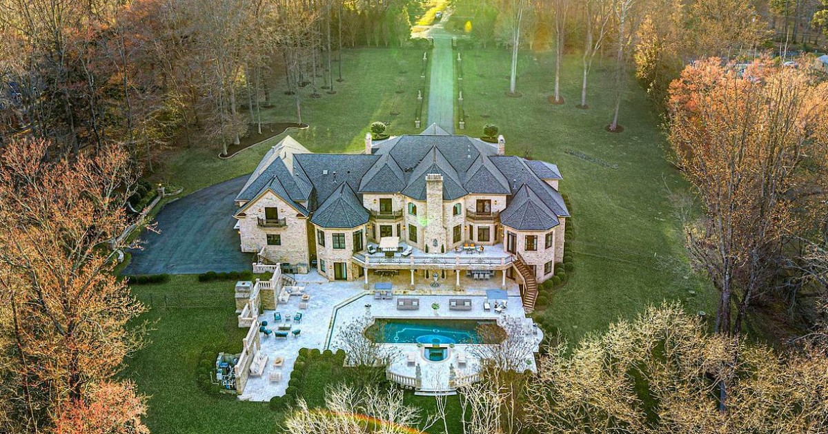 The Land of the Large House The Great Falls Market, By the Numbers