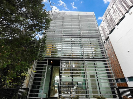 Best New Listings: A Classic, A Condo And Quite the Contemporary