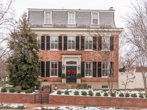 An Extraordinary Capitol Hill Compound Hits the Market