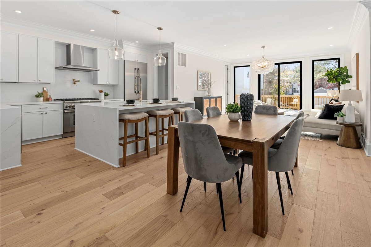 015-21 Channing St NE-015.jpg