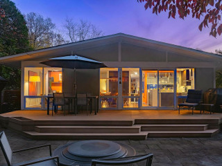 Under Contract: 6 Days In Bethesda And Kensington