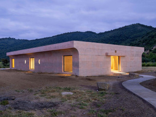 Wednesday's Must Reads