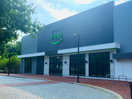 Amazon To Close Down Fresh Grocery Stores