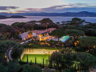 Wednesday's Must Reads