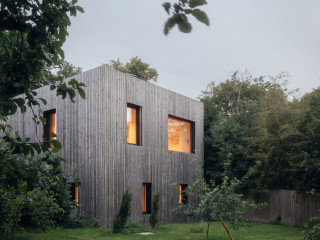 Tuesday's Must Reads