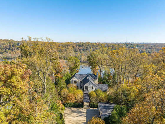 $17.5 Million Estate On McLean's Gold Coast Finds A Buyer