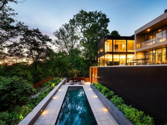 A Robert Gurney–Designed Home on the Potomac Asks $12.5 Million
