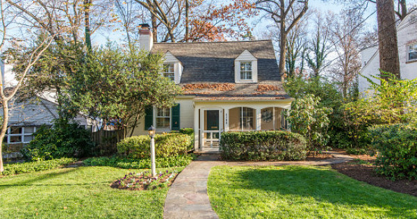 Empty Nesters Hold a Tight Grip on the DC Area's Largest Homes, Per Report