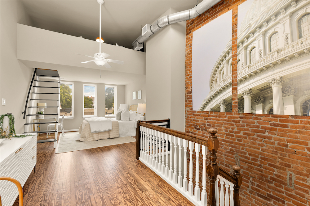128 D St SE-0035.jpg