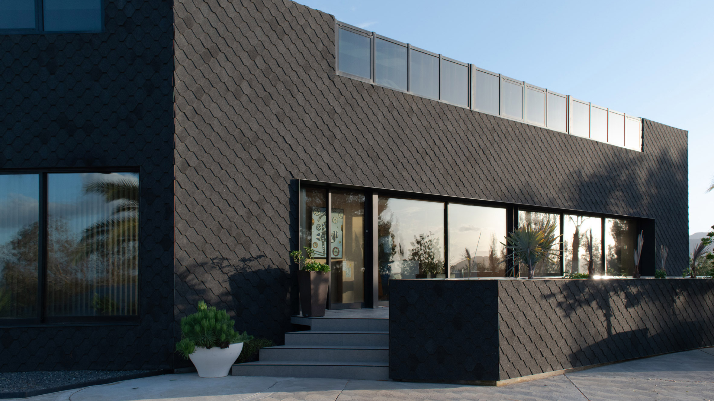 mountain-residence-california-spf-architects_dezeen_2364_hero.jpg