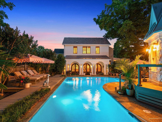 Best New Listings: Two Condos Become One in Georgetown, and a Backyard Goes Full Resort