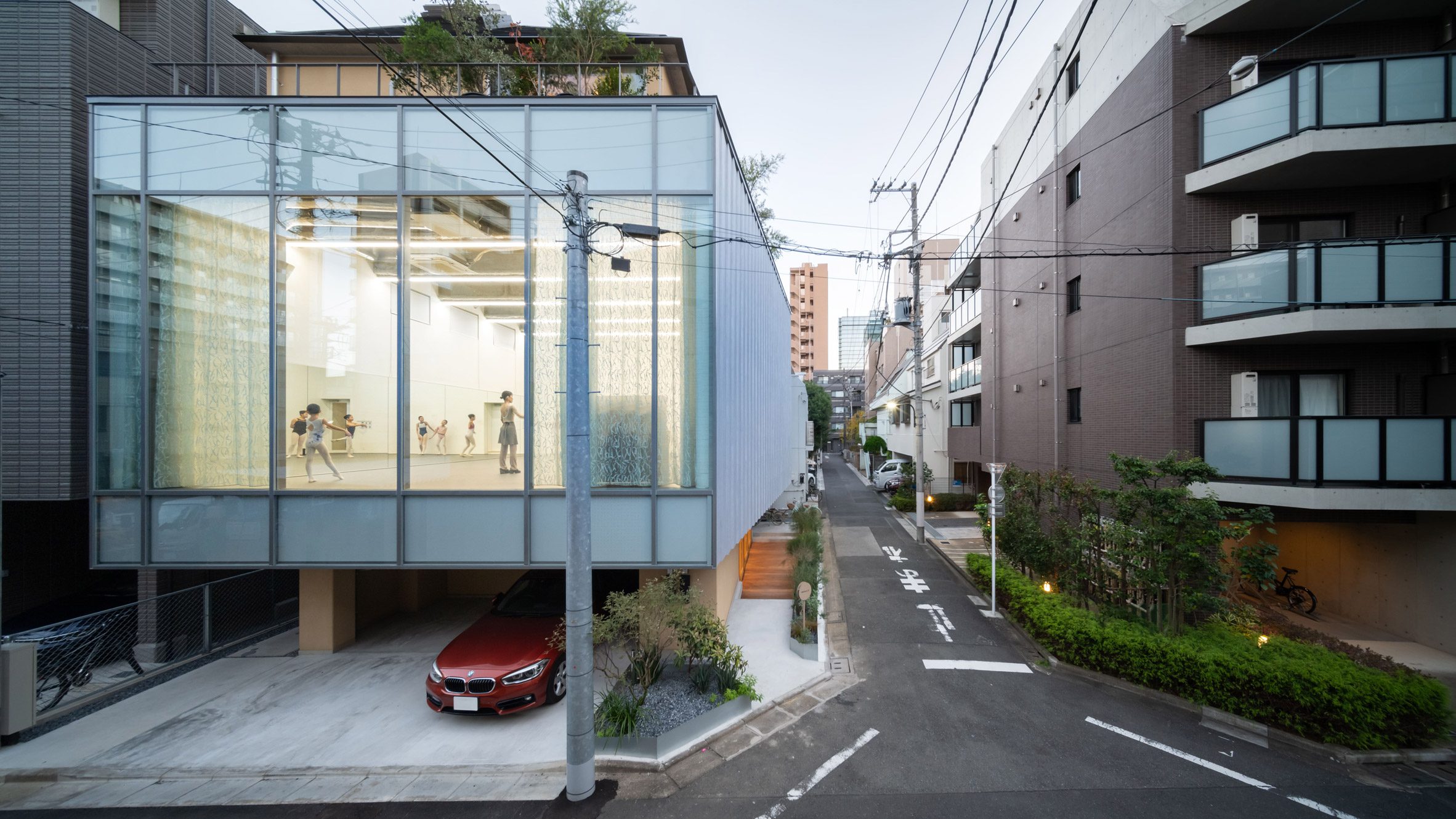 tokyo-ballet-house.jpg