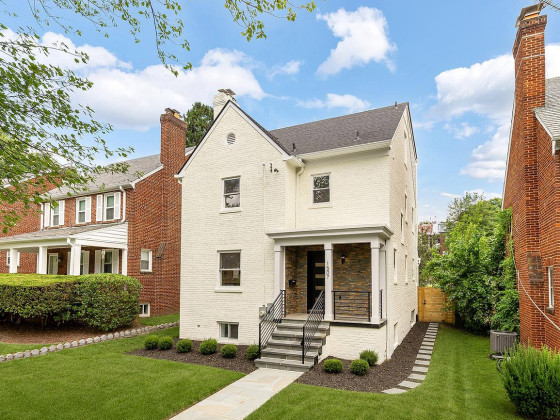 Under Contract: About Two Weeks In Brightwood