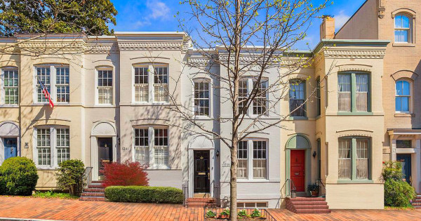 Home Sales Slide, Inventory Surges: DC Area Market Shifts in Buyers' Favor