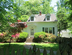 What Around $2,700 a Month Rents in DC