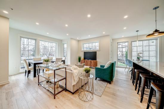 The Collection at R Street: Figure 2