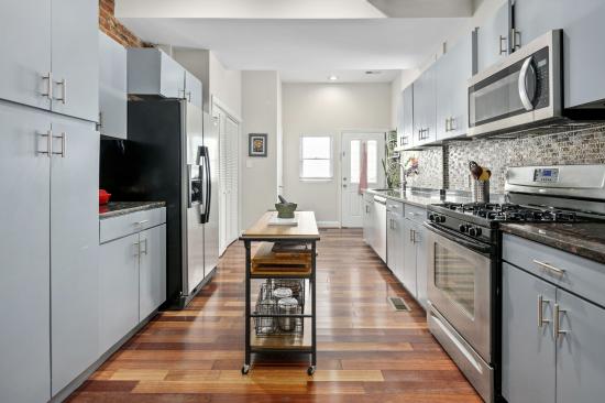 1002 K Street, NE  