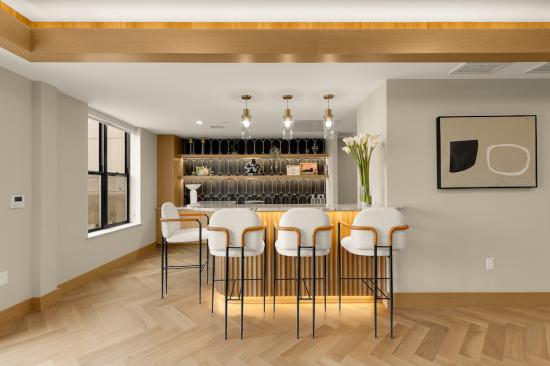 805 N Columbus Residence 413 