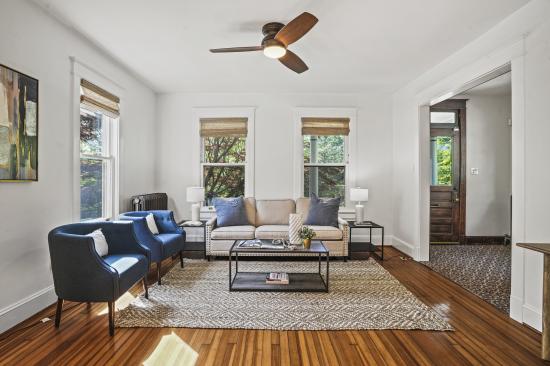 7109 Cedar Ave  