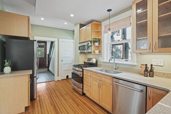 7109 Cedar Ave  
