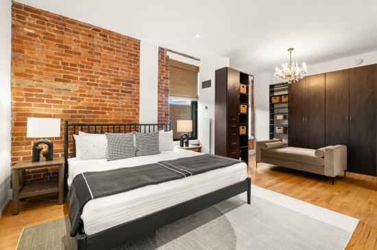 1615 Q St NW #301/303  